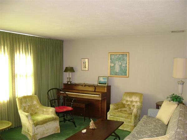 10 Rockridge Road Natick, MA 01760 - Photo 13 of 29 Gallery Image 13