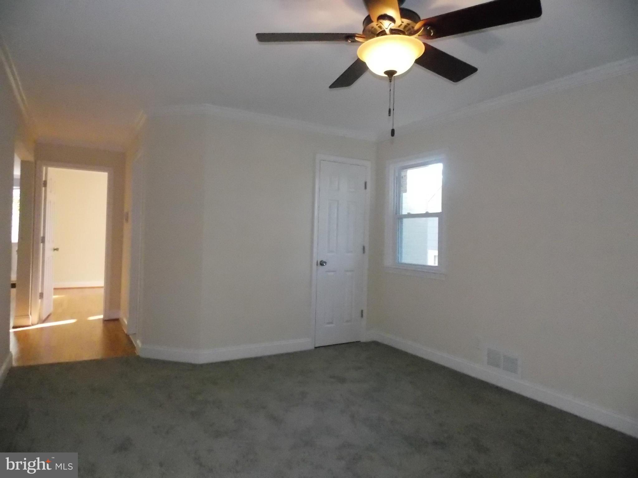 2911 Willoughby Road Baltimore, MD 21234 - Photo 15 of 30 Family Room