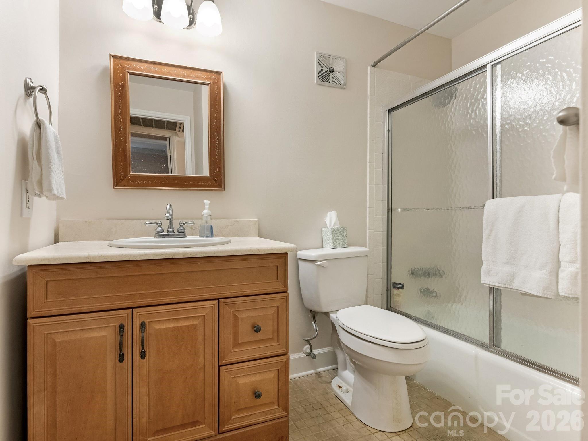 1323 Queens Road, Unit 309 Charlotte, NC 28207 - Photo 12 of 18 Gallery Image 12