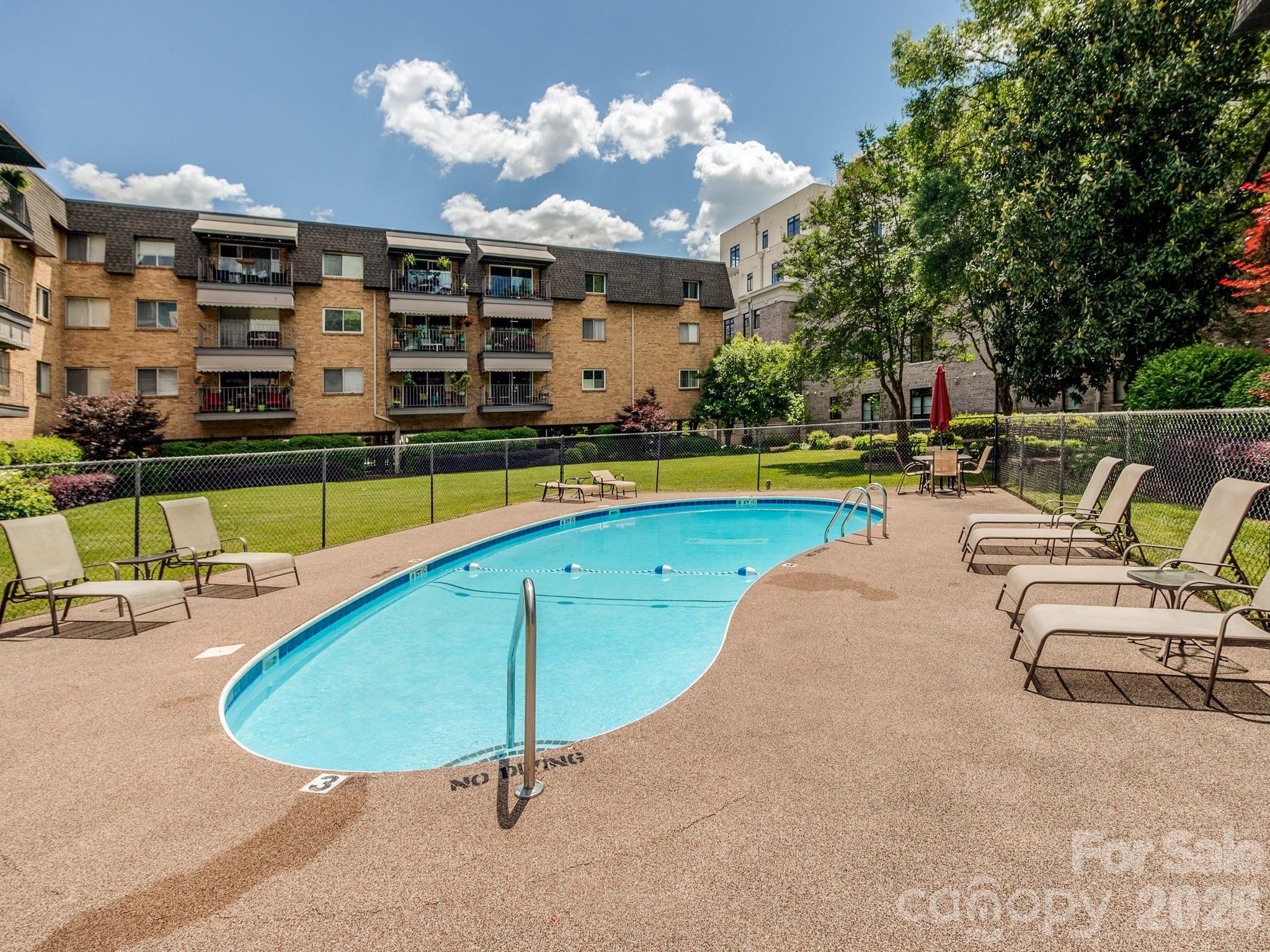 1323 Queens Road, Unit 309 Charlotte, NC 28207 - Photo 17 of 18 Gallery Image 17