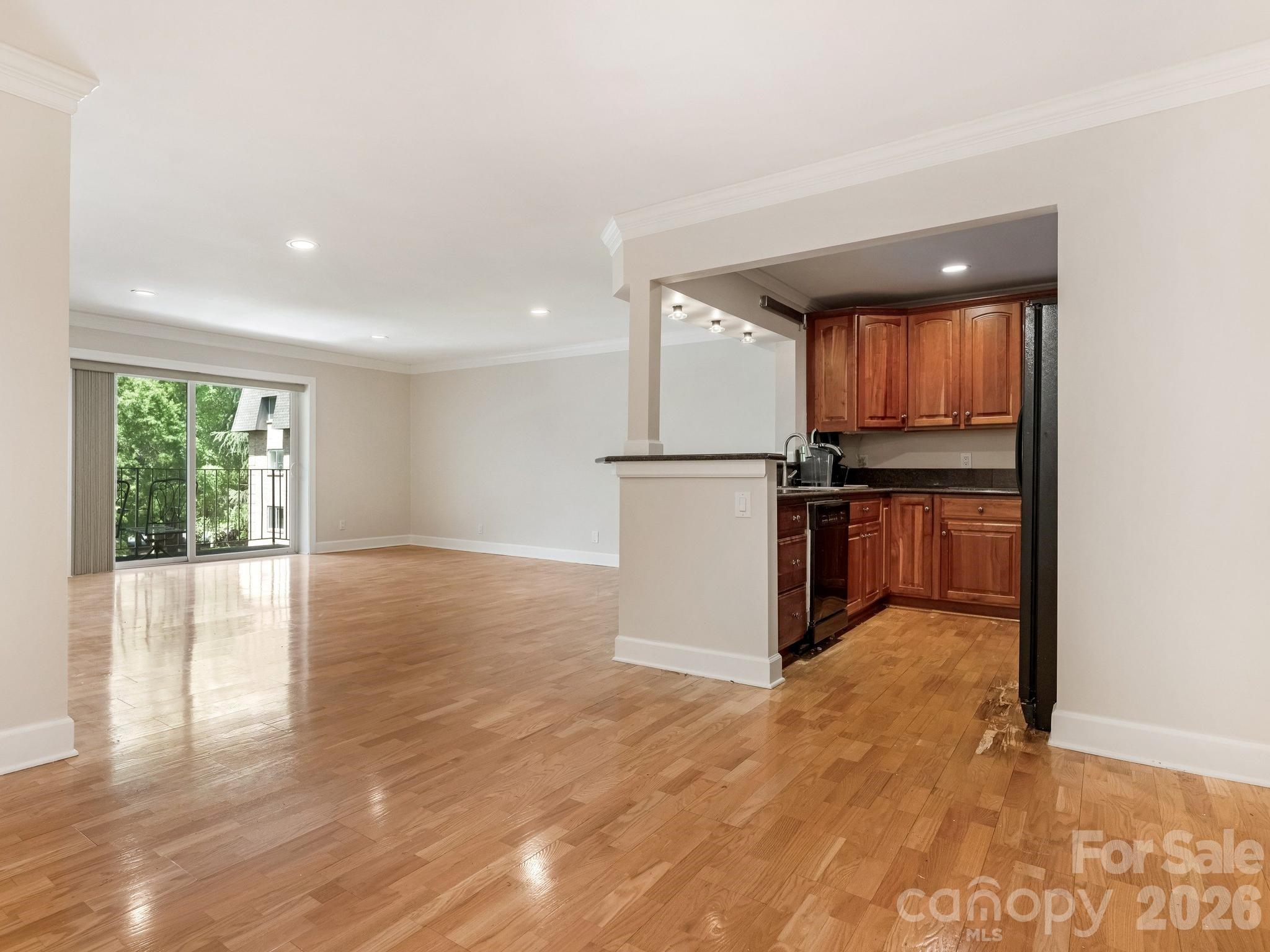 1323 Queens Road, Unit 309 Charlotte, NC 28207 - Photo 5 of 18 Gallery Image 5