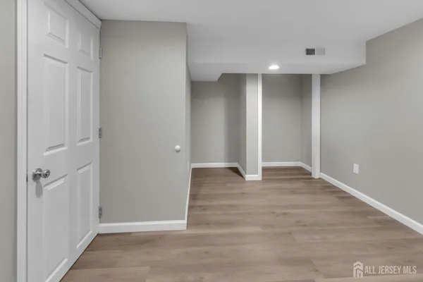 $395,000 | 17 D Loeser Avenue, Somerville, NJ 08876