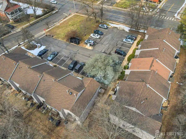 $395,000 | 17 D Loeser Avenue, Somerville, NJ 08876