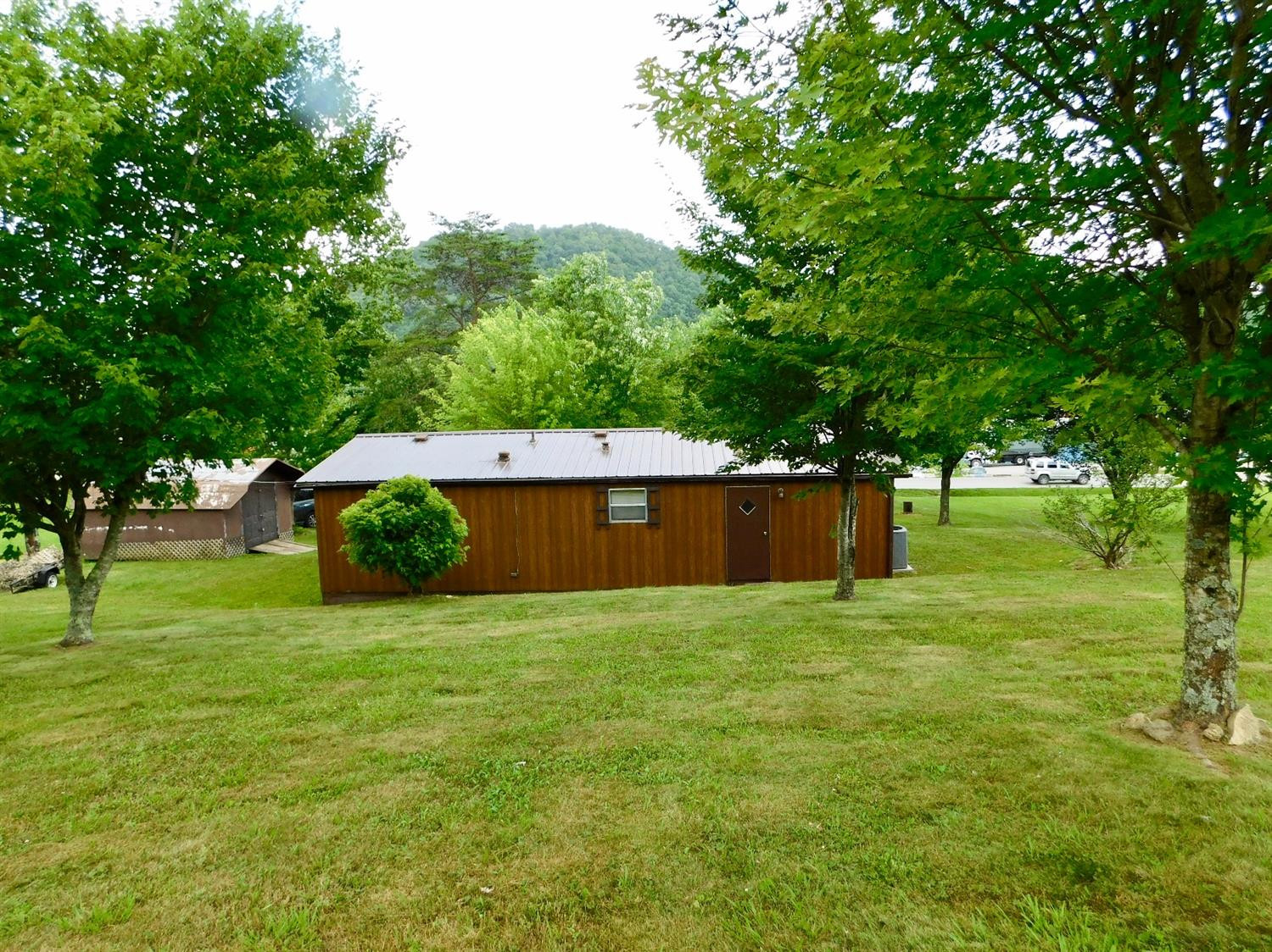 185 Cow Creek Road Ravenna, KY 40472 - Photo 3 of 28 Photo 3