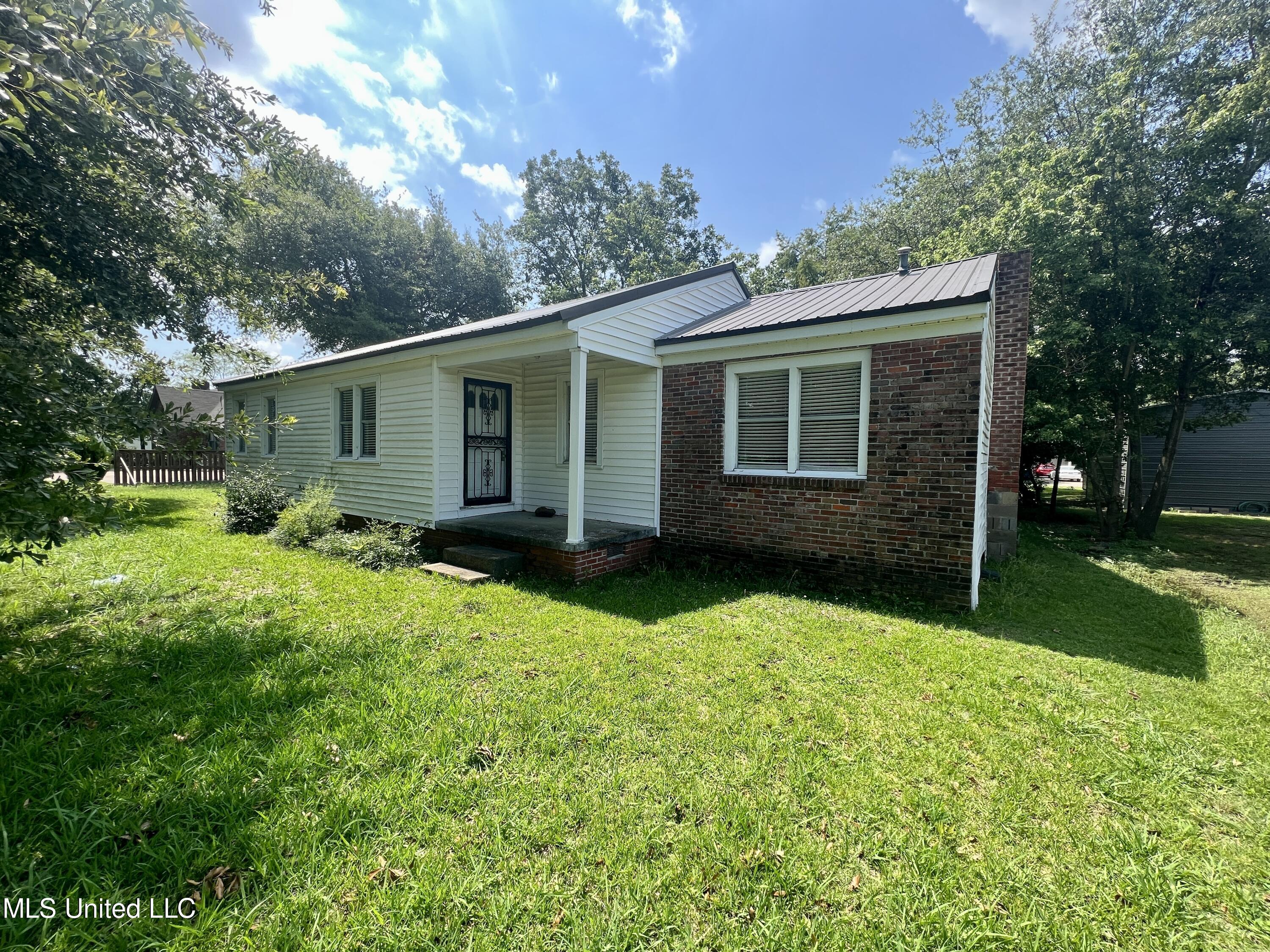 1202 West Sunflower Road Cleveland, MS 38732 - Photo 11 of 11 IMG_0670~photo-full