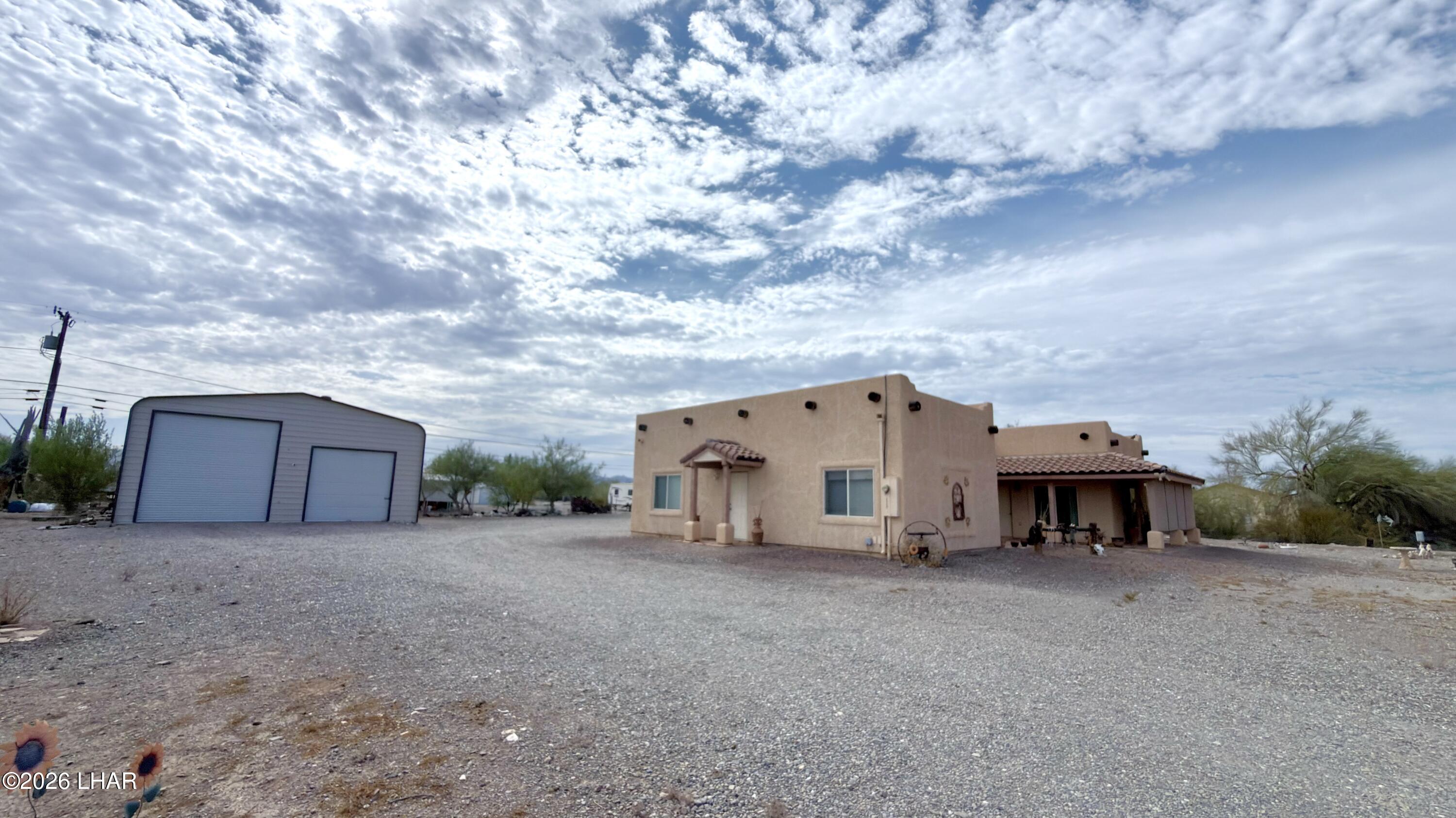 425 Rd Runner Avenue Quartzsite, AZ 85346 - Photo 1 of 53 Home