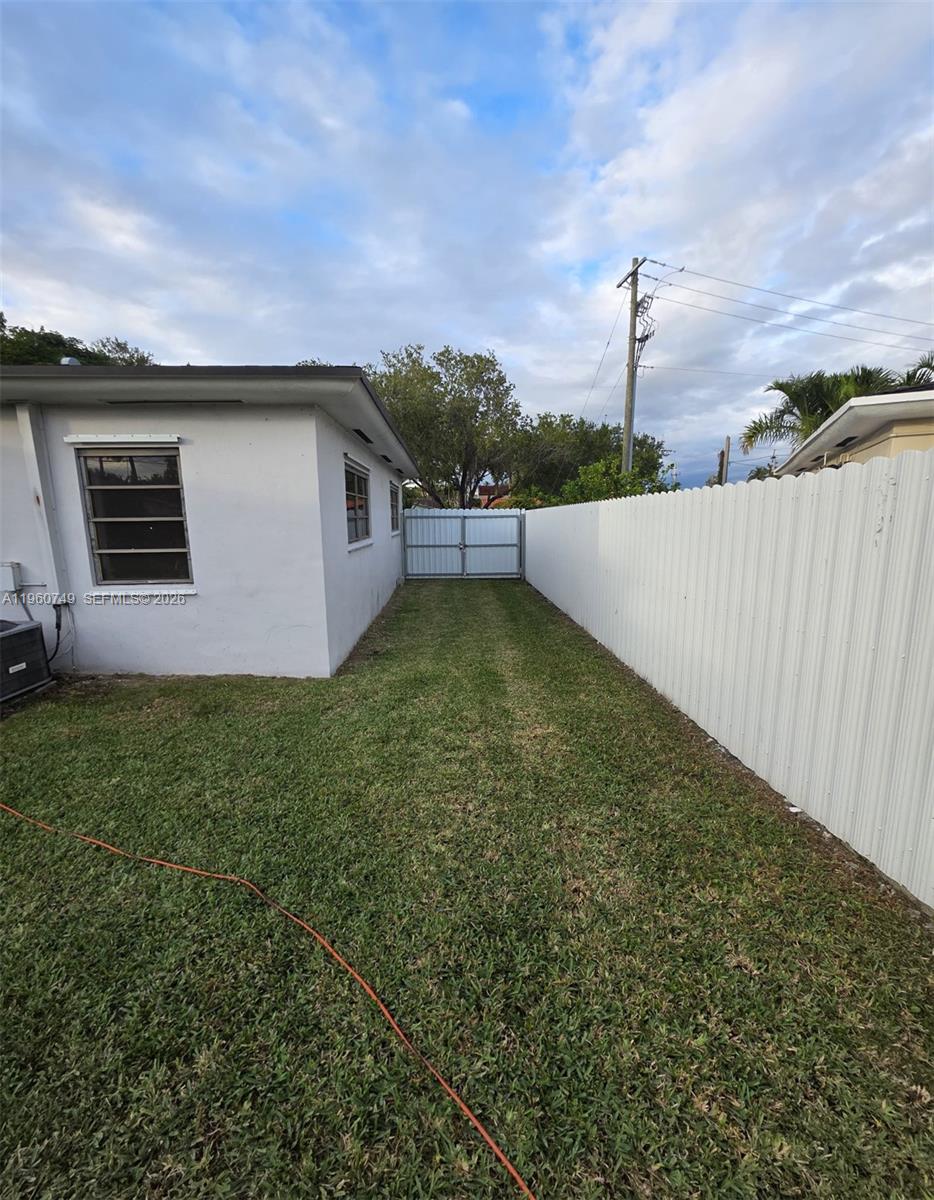 6710 Southwest 48th Street Miami, FL 33155 - Photo 14 of 40