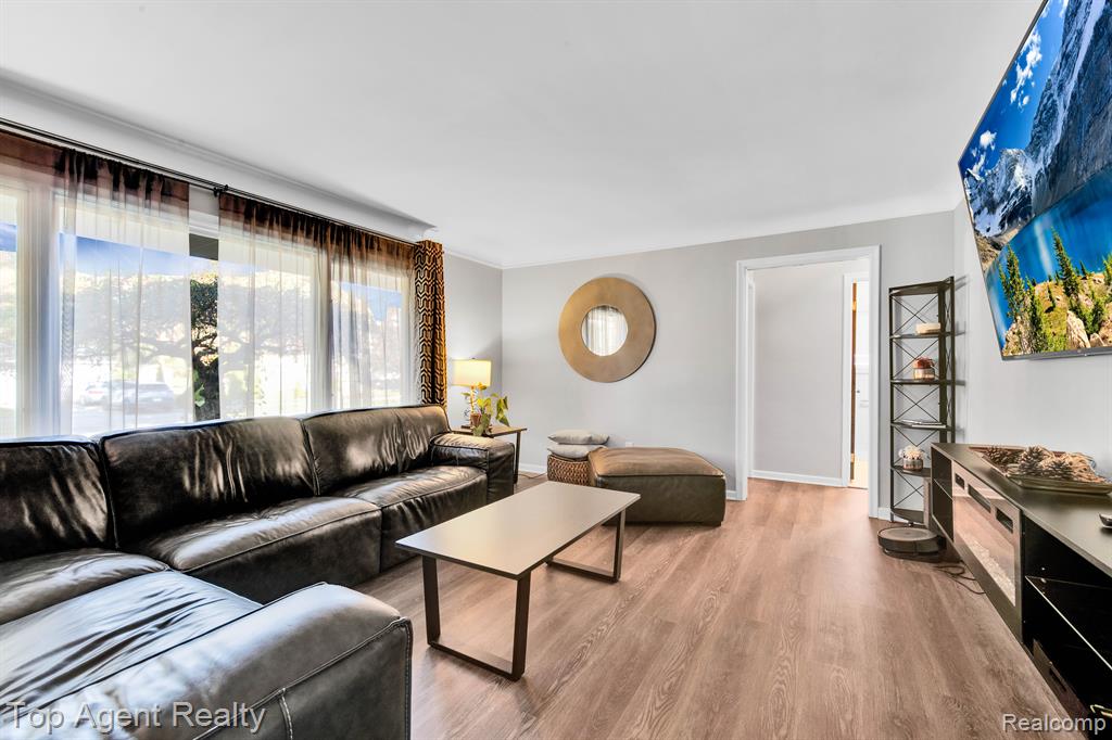 3261 Bathurst Avenue Rochester Hills, MI 48309 - Photo 6 of 35