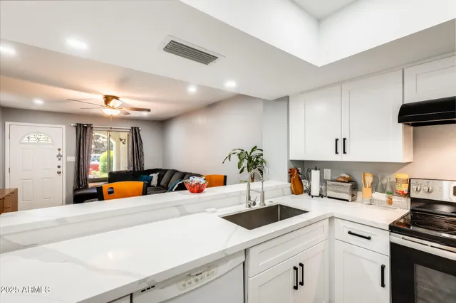 $176,997 | 4730 West Northern Avenue, Unit 1102, Glendale, AZ 85301