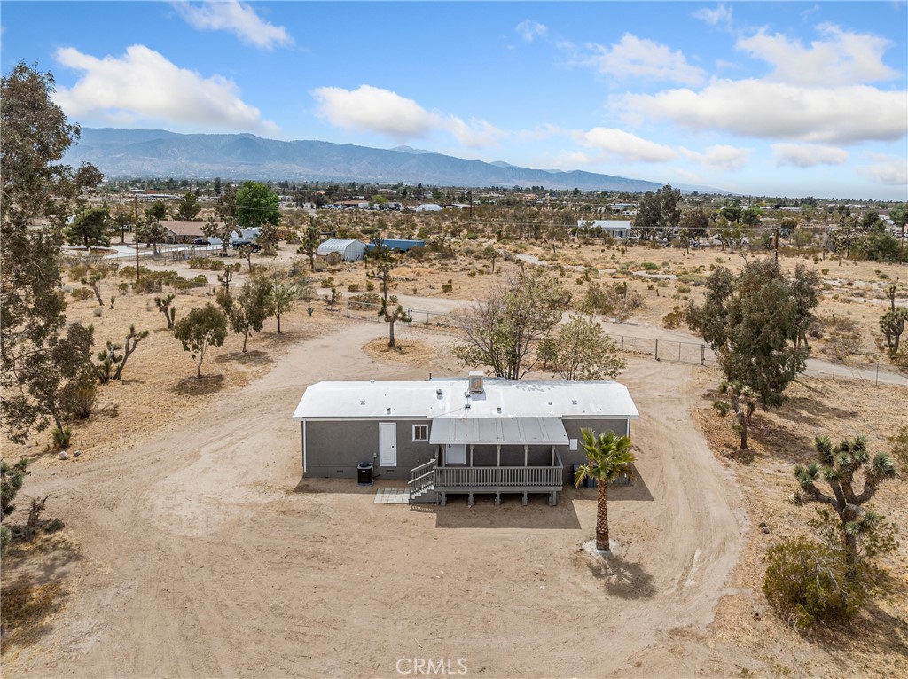 11669 Sahara Road Phelan, CA 92371 - Photo 26 of 34 a view of a city
