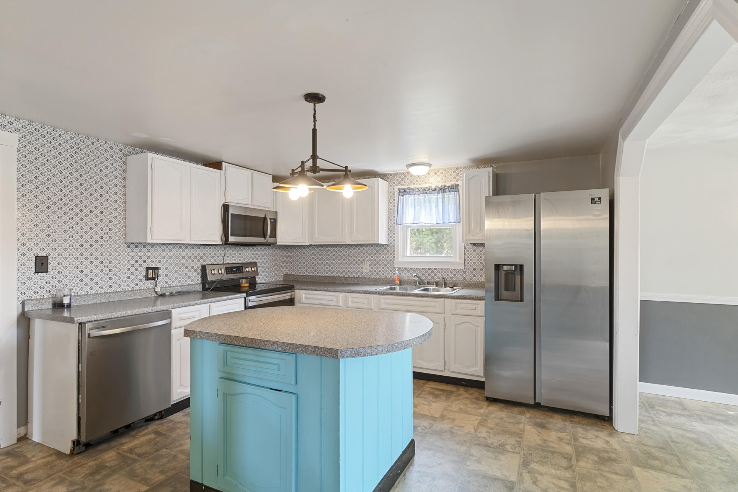 256 Belgrade Road Mount Vernon, ME 04352 - Photo 20 of 47 256_belgrade_rd-interior-07