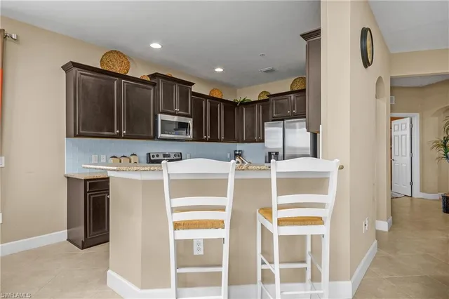 $999,900 | 9064 Siesta Bay Drive, Unit 5102, Naples, FL 34120