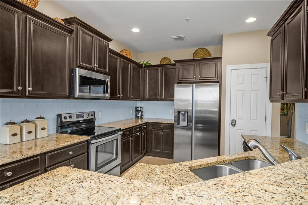 9064 Siesta Bay Drive, Unit 5102 Naples, FL 34120 - Photo 9 of 46