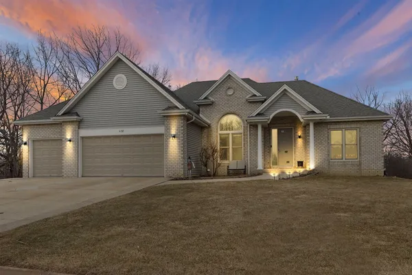 $625,500 | 1138 Tall Oak Court, Mount Pleasant, WI 53406