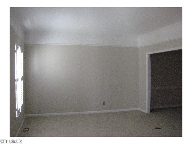 554 Lindley Road Greensboro, NC 27410 - Photo 3 of 8 Living Room.
