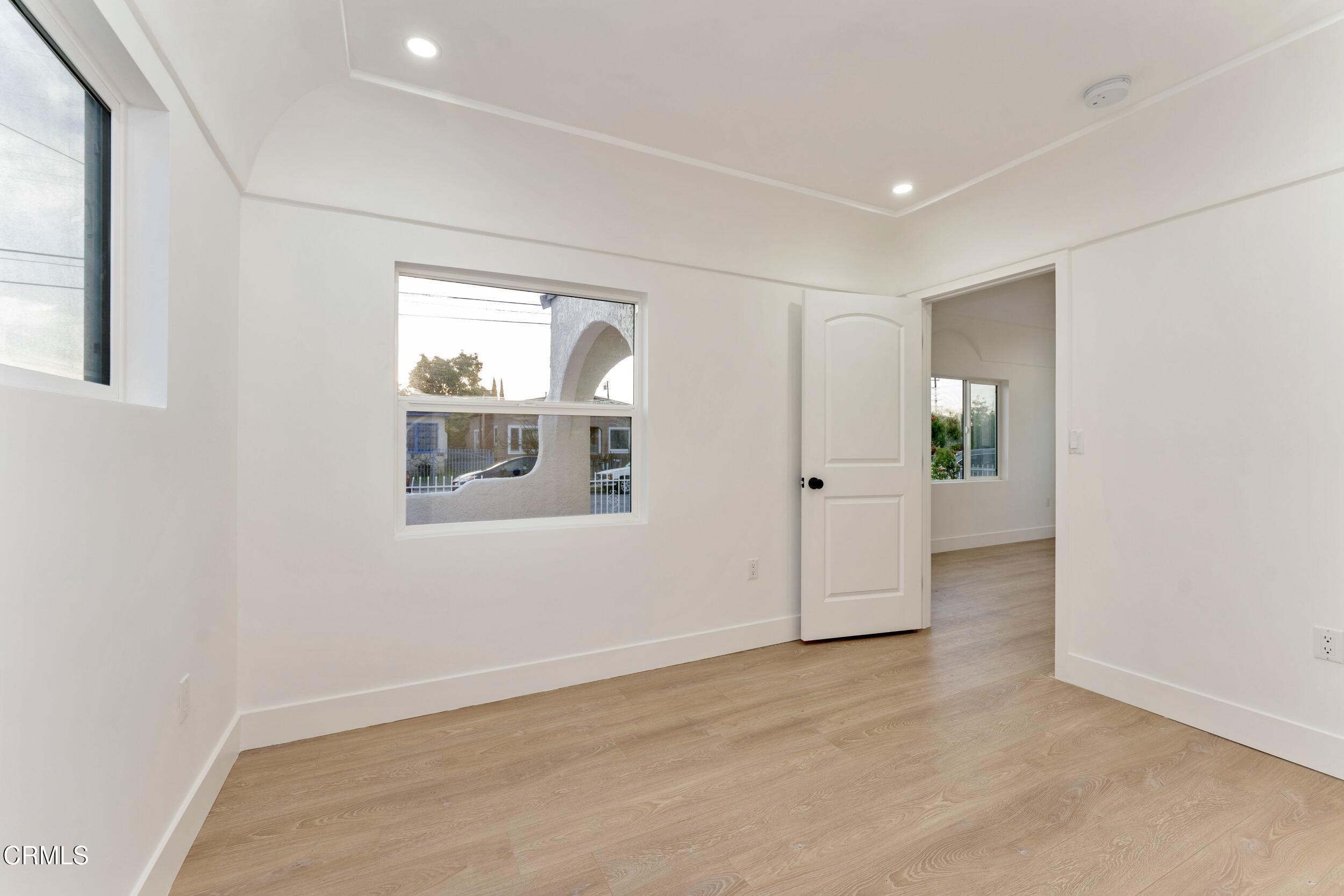 807 North Chester Avenue Compton, CA 90221 - Photo 15 of 20 chesterroom