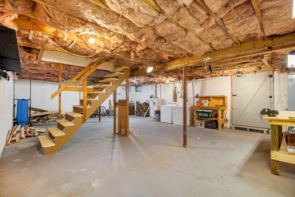 244 Wakeby Road Barnstable, MA 02648 - Photo 14 of 22