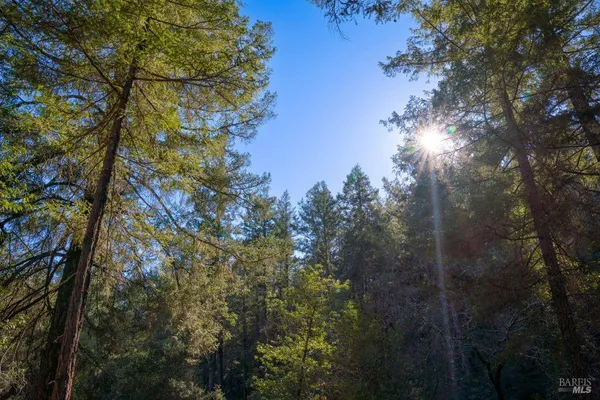 $1,990,000 | 3210 West Dry Creek Road, Healdsburg, CA 95448