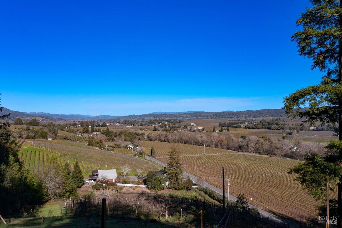 3210 West Dry Creek Road Healdsburg, CA 95448 - Photo 5 of 43