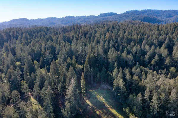 $1,990,000 | 3210 West Dry Creek Road, Healdsburg, CA 95448