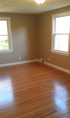 230 West Ridgemont Road Peoria, IL 61614 - Photo 8 of 13 Gallery Image 8