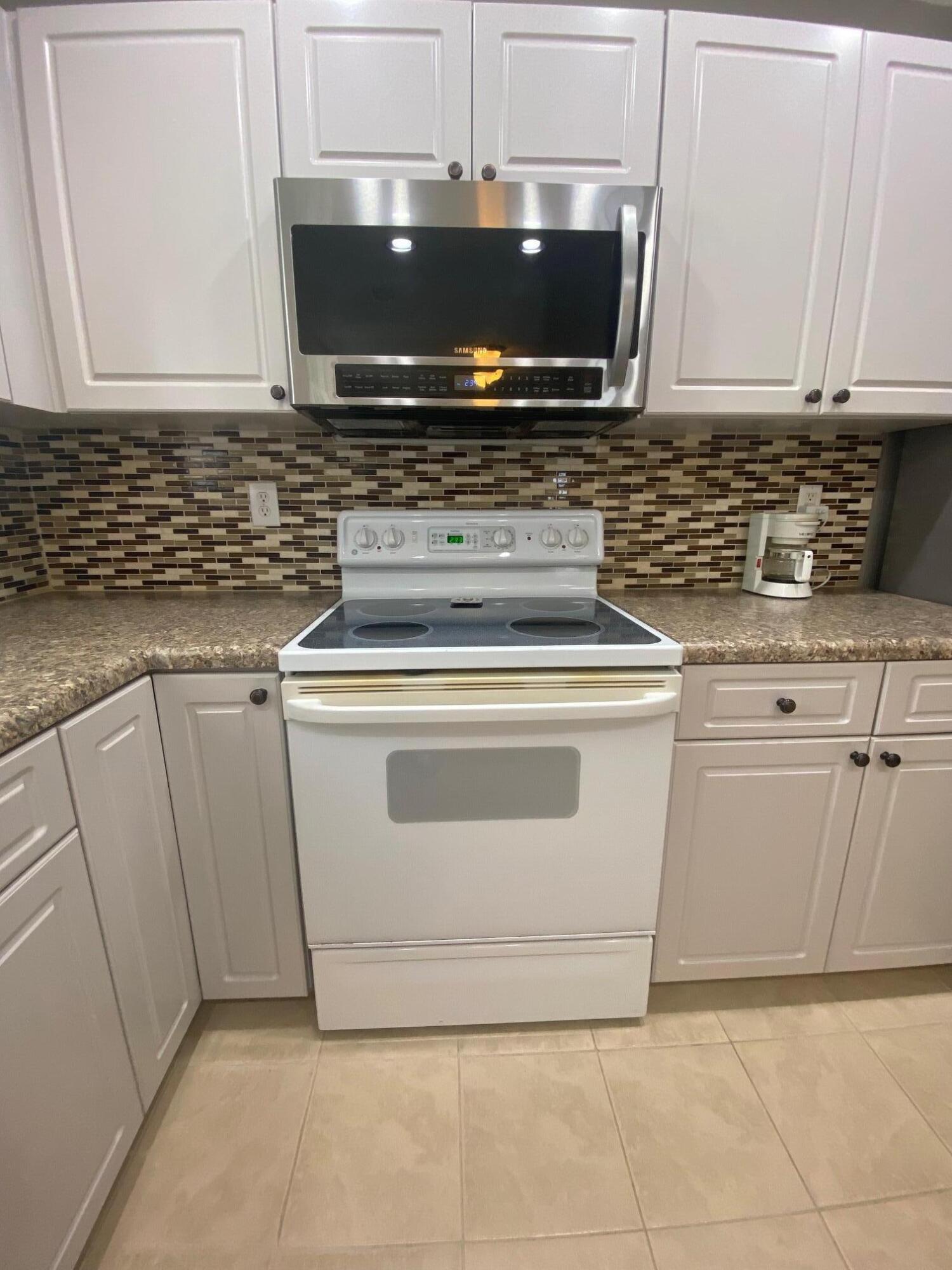 9238 Ayscough Road Summerville, SC 29485 - Photo 15 of 36 Electric Range Stainless Microwave