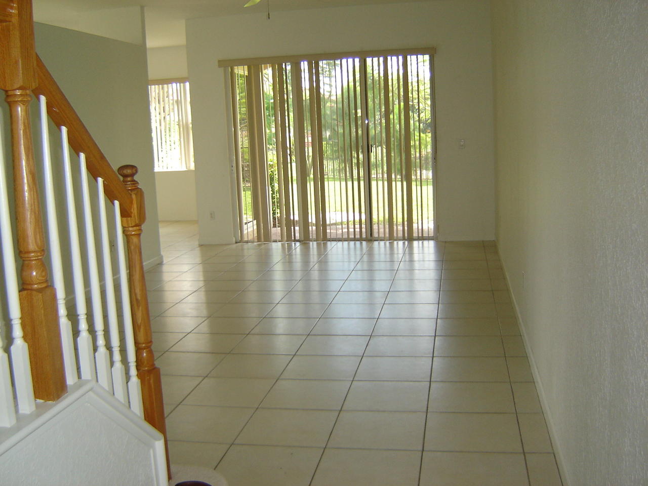 250 Southwest Walking Path Stuart, FL 34997 - Photo 6 of 19 Living room