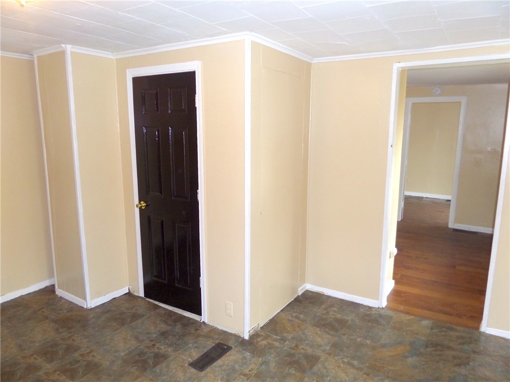 43 Wilson Street, Unit REAR Rochester, NY 14605 - Photo 4 of 7 Gallery Image 4