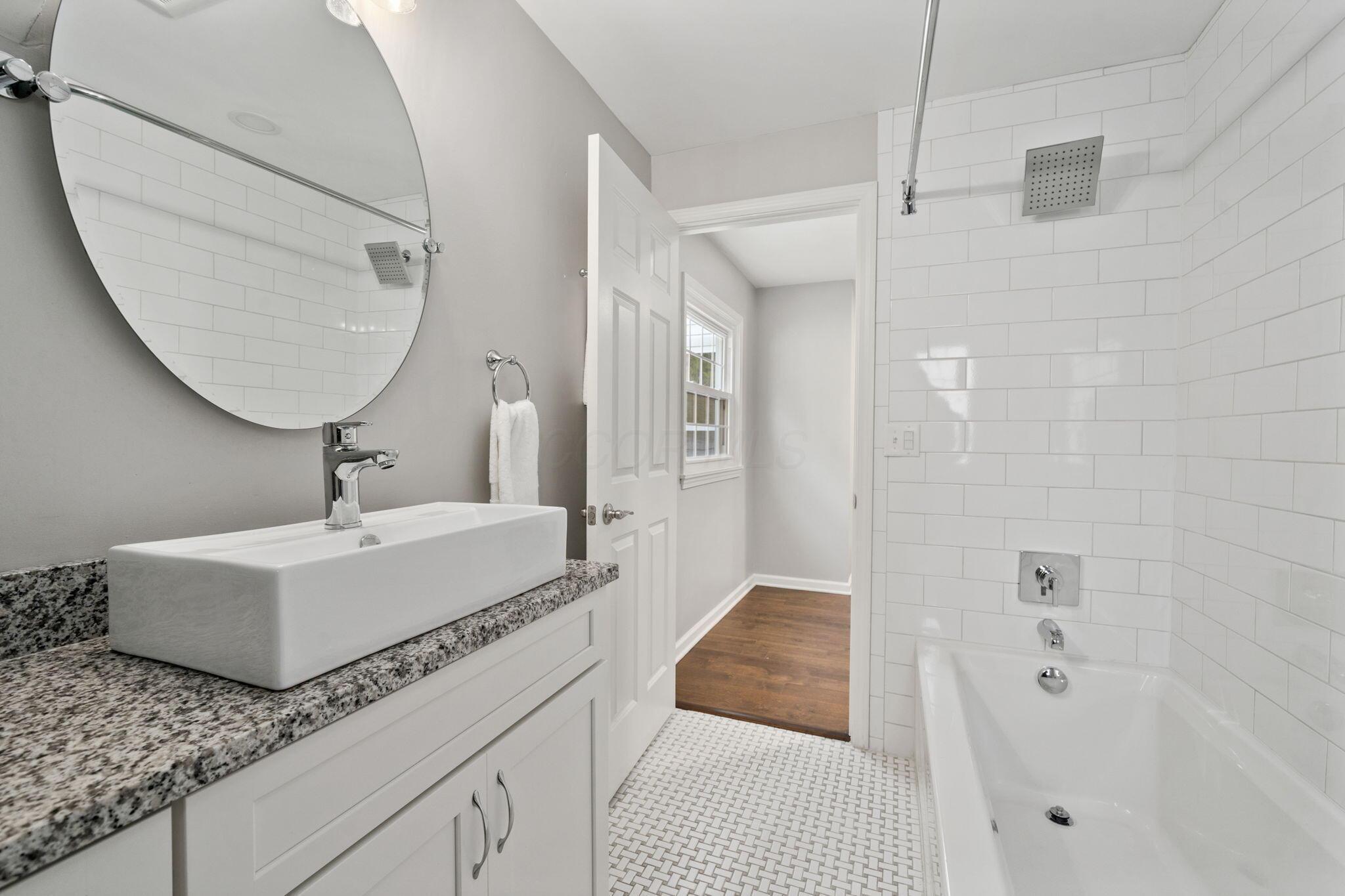2600 Henthorn Road Columbus, OH 43221 - Photo 37 of 70 43-web-or-mls-DSC03048
