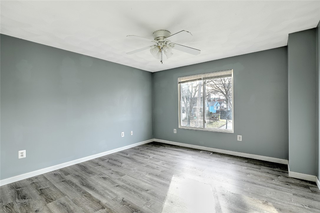 27 Draper Street Pawtucket, RI 02861 - Photo 15 of 36