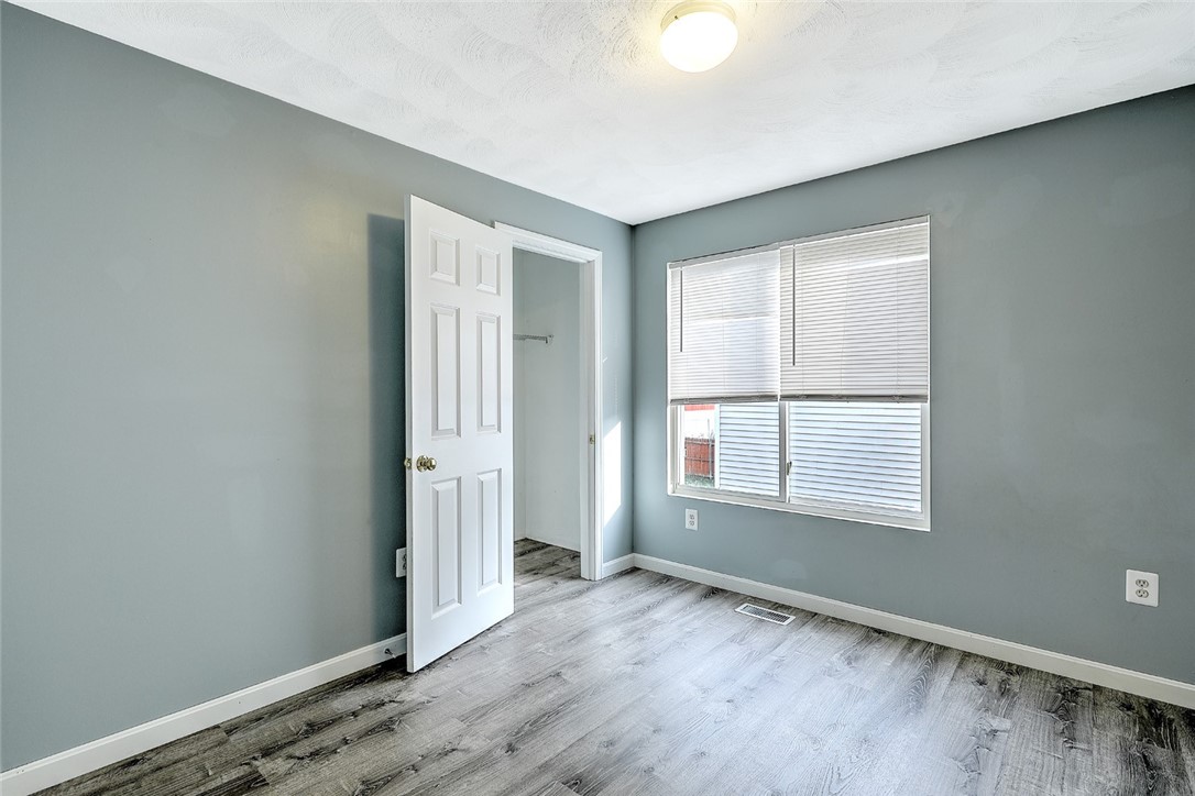 27 Draper Street Pawtucket, RI 02861 - Photo 17 of 36