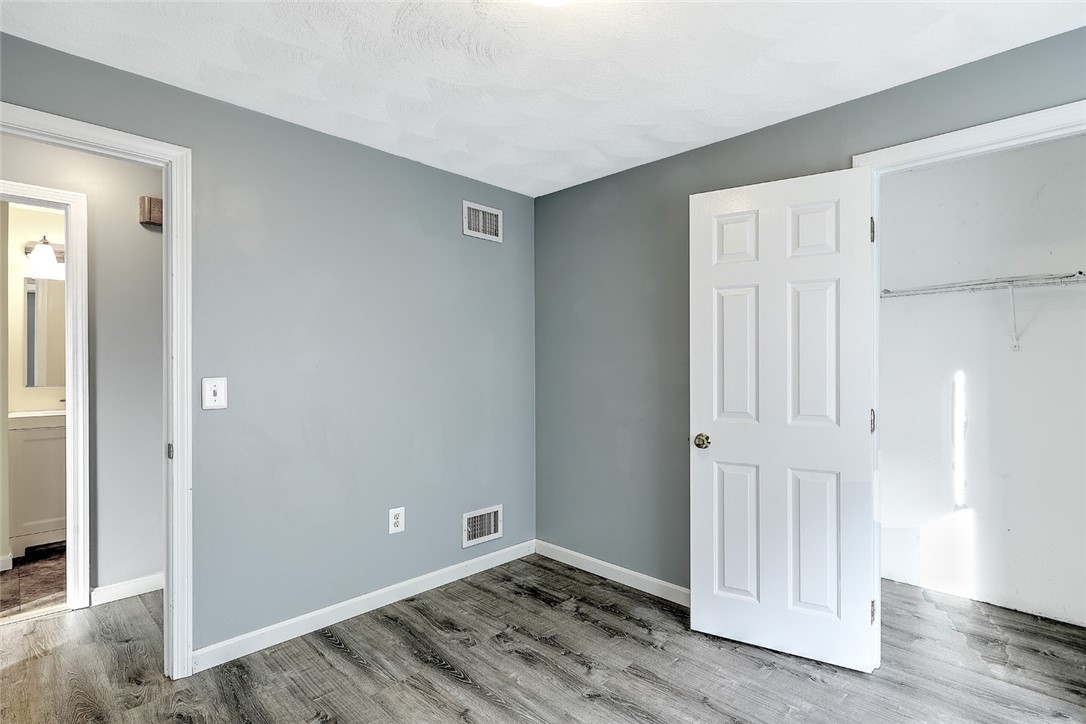 27 Draper Street Pawtucket, RI 02861 - Photo 18 of 36