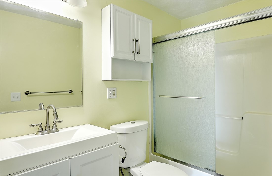 27 Draper Street Pawtucket, RI 02861 - Photo 19 of 36