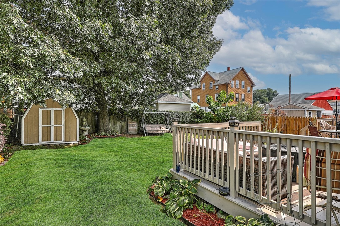 27 Draper Street Pawtucket, RI 02861 - Photo 28 of 36