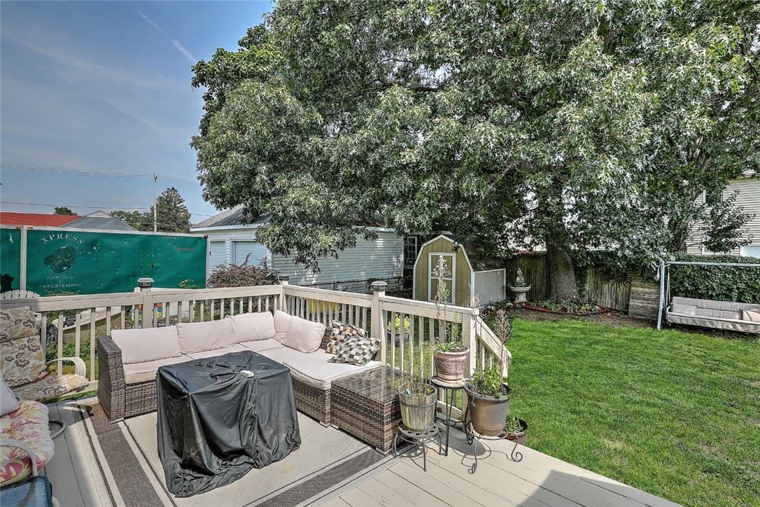 27 Draper Street Pawtucket, RI 02861 - Photo 33 of 36