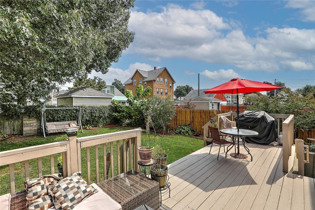 27 Draper Street Pawtucket, RI 02861 - Photo 34 of 36