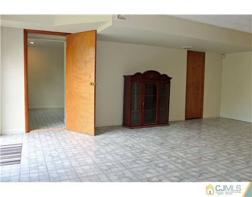 16 Holly Road Iselin, NJ 08830 - Photo 15 of 21 Gallery Image 15