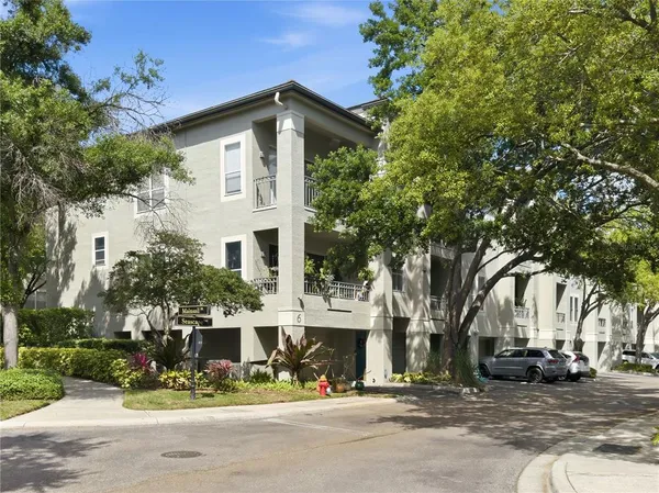 $2,950 | 604 Seascape Way, Tampa, FL 33602