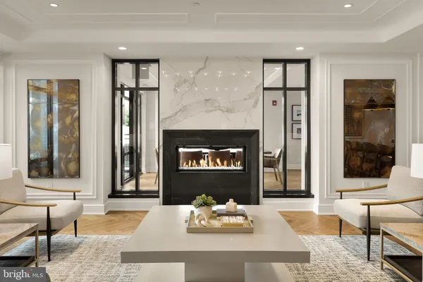 $1,299,900 | 6718 Lowell Avenue, Unit 507, McLean, VA 22101