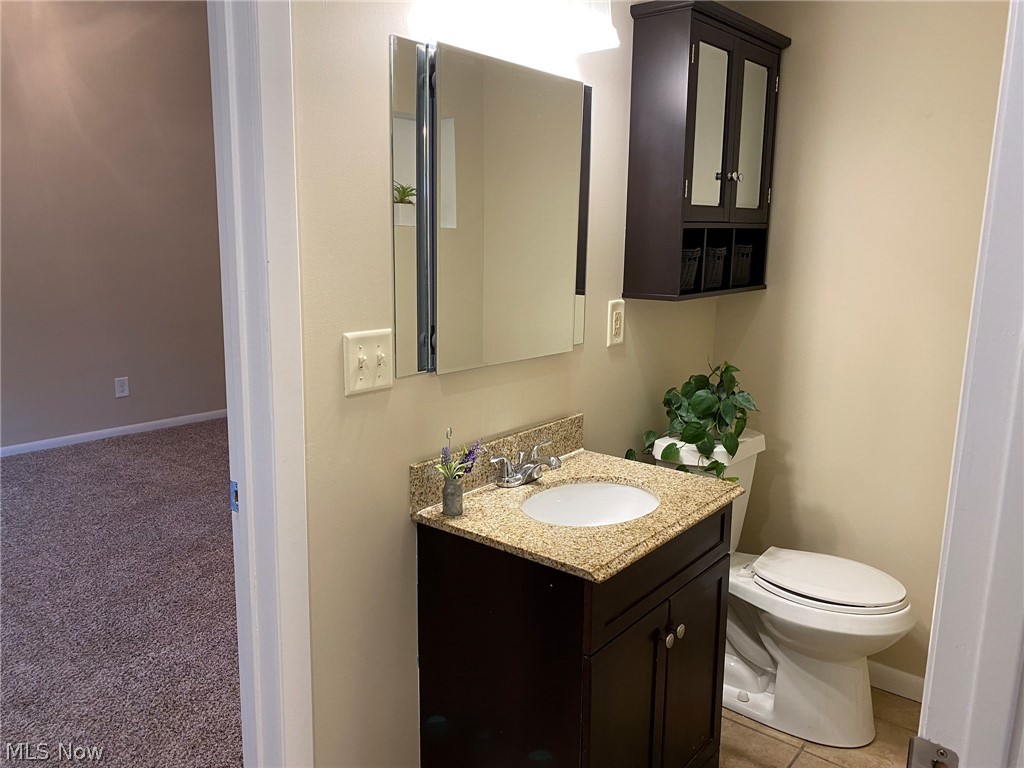 4139 Stow Road Stow, OH 44224 - Photo 11 of 35 First Floor Full bath off Master and door to kitchen