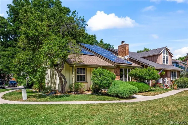 $610,000 | 8722 Independence Way, Arvada, CO 80005