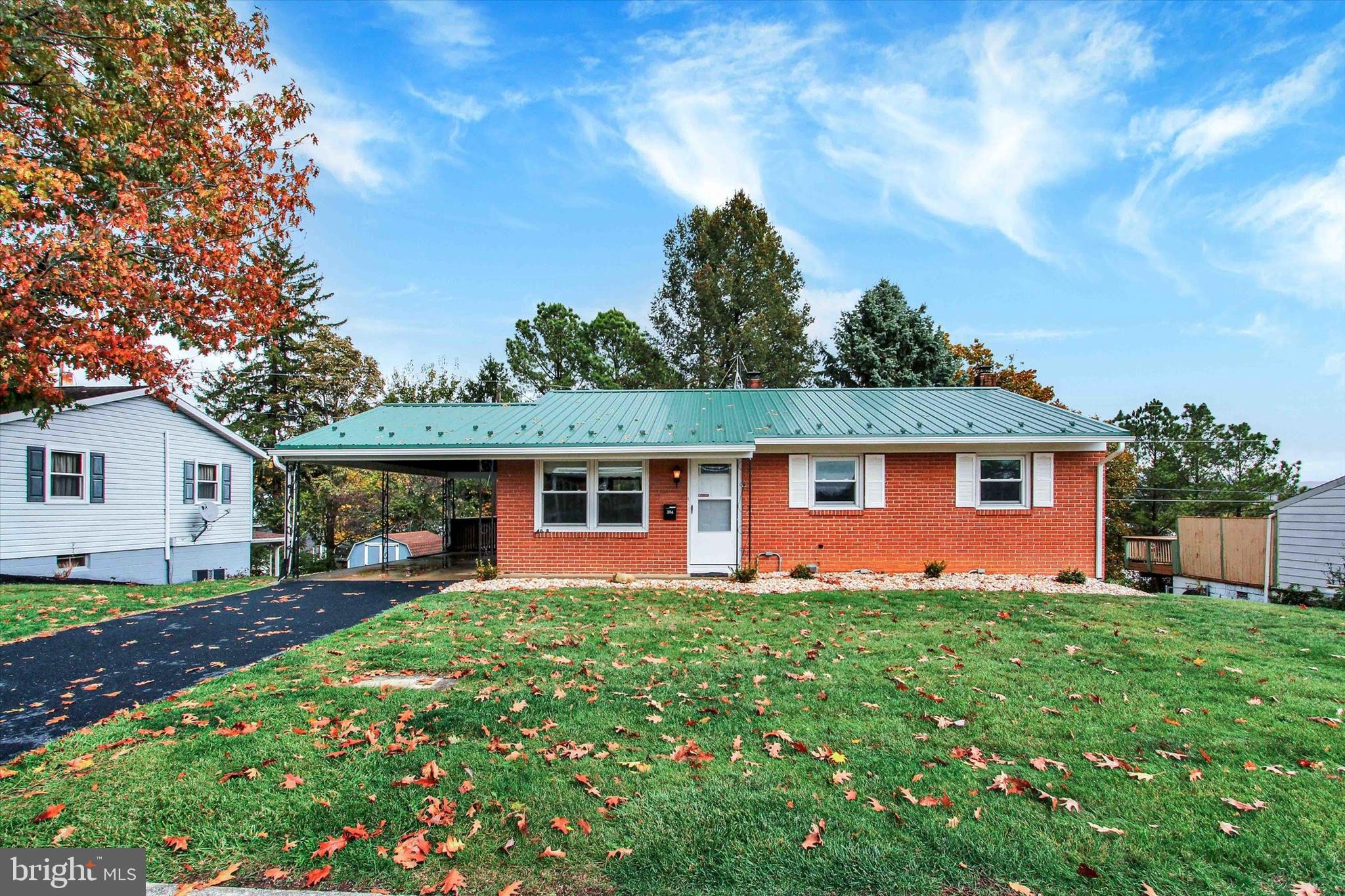 306 Cottage Street Waynesboro, PA 17268 - Photo 2 of 23