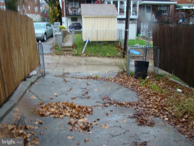 1006 Wedgewood Road Baltimore, MD 21229 - Photo 4 of 19 Exterior (Rear)