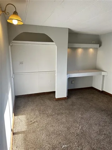 $184,900 | 12055 State Highway, Savannah, MO 64485