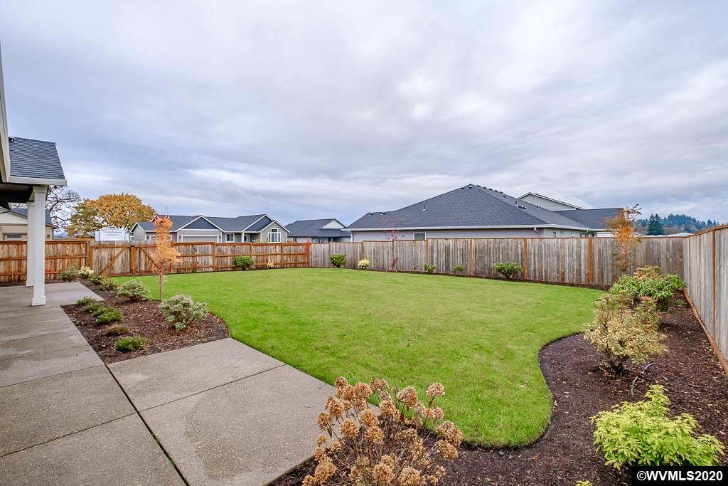 2631 Northeast Tuscan Loop Albany, OR 97321 - Photo 7 of 33 Gallery Image 7
