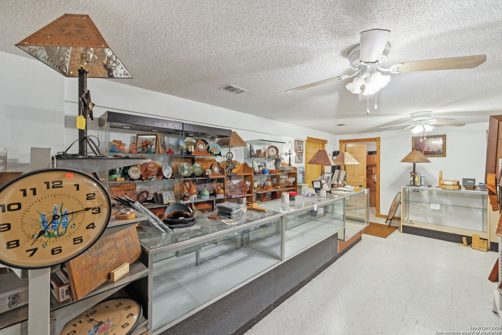 200 Highland Drive Bandera, TX 78003 - Photo 23 of 46 a view of a room with gym equipment