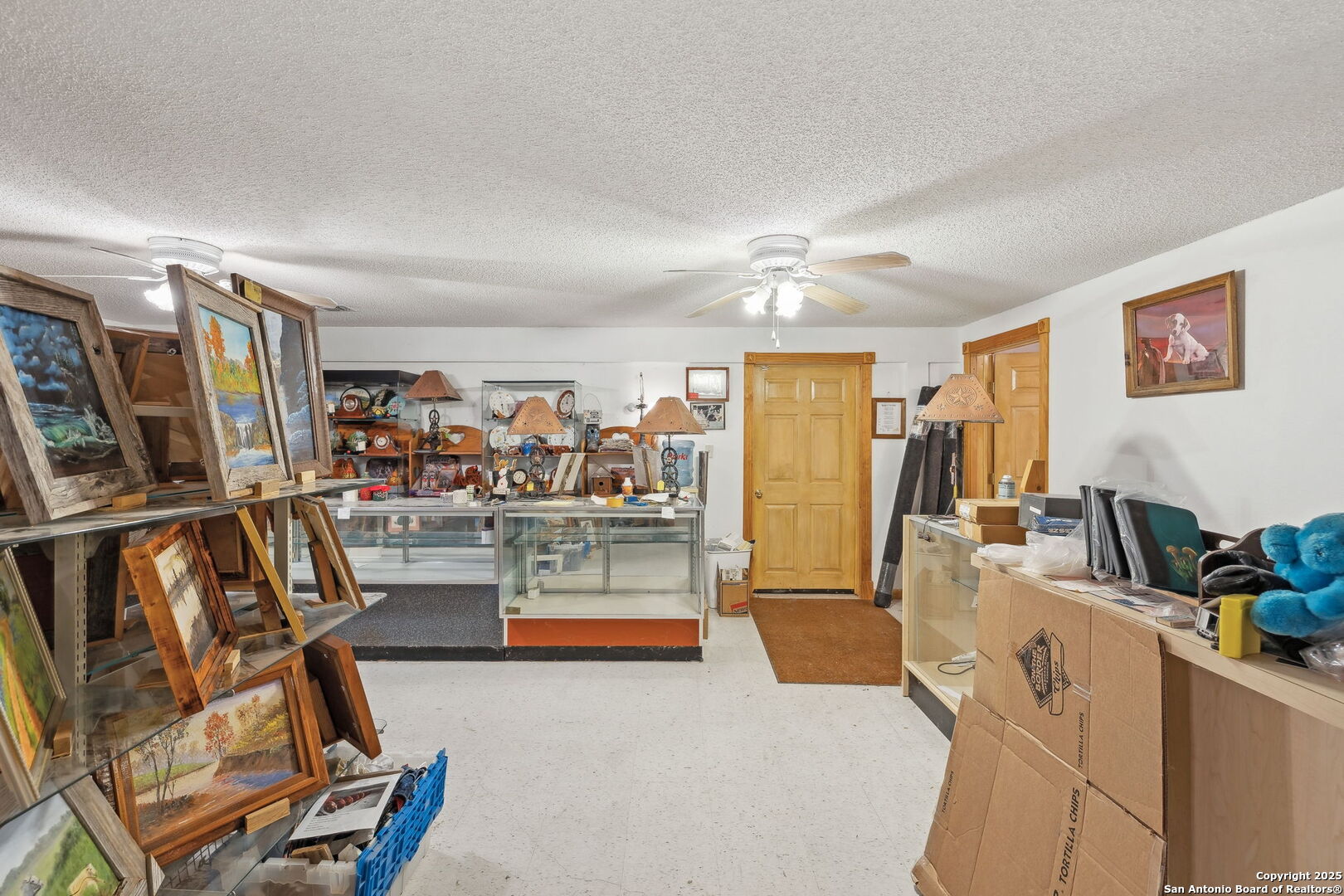 200 Highland Drive Bandera, TX 78003 - Photo 27 of 46 a view of a livingroom with workspace and a couch