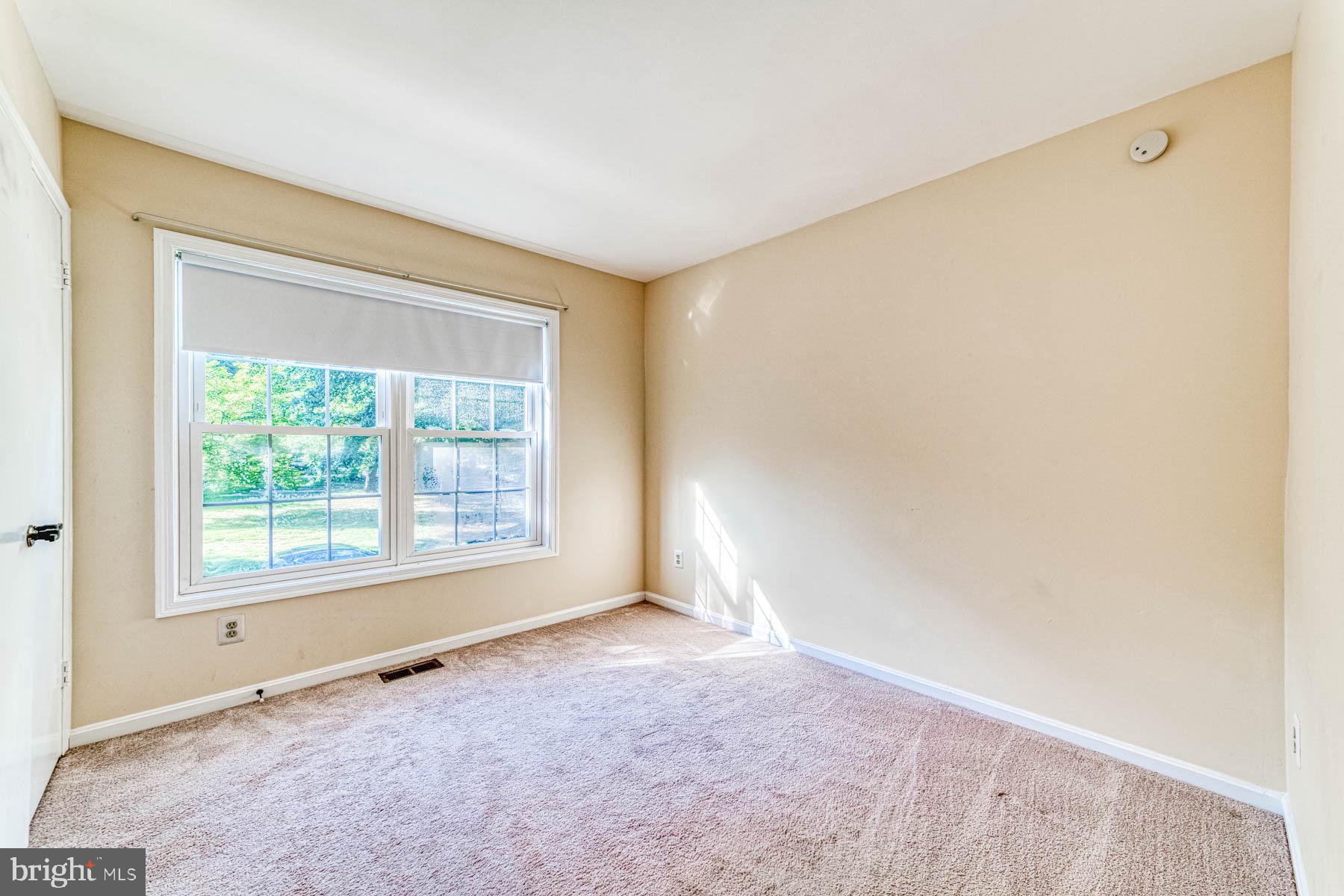 6657 Summer Grape Court Springfield, VA 22152 - Photo 22 of 40 Bedroom #3