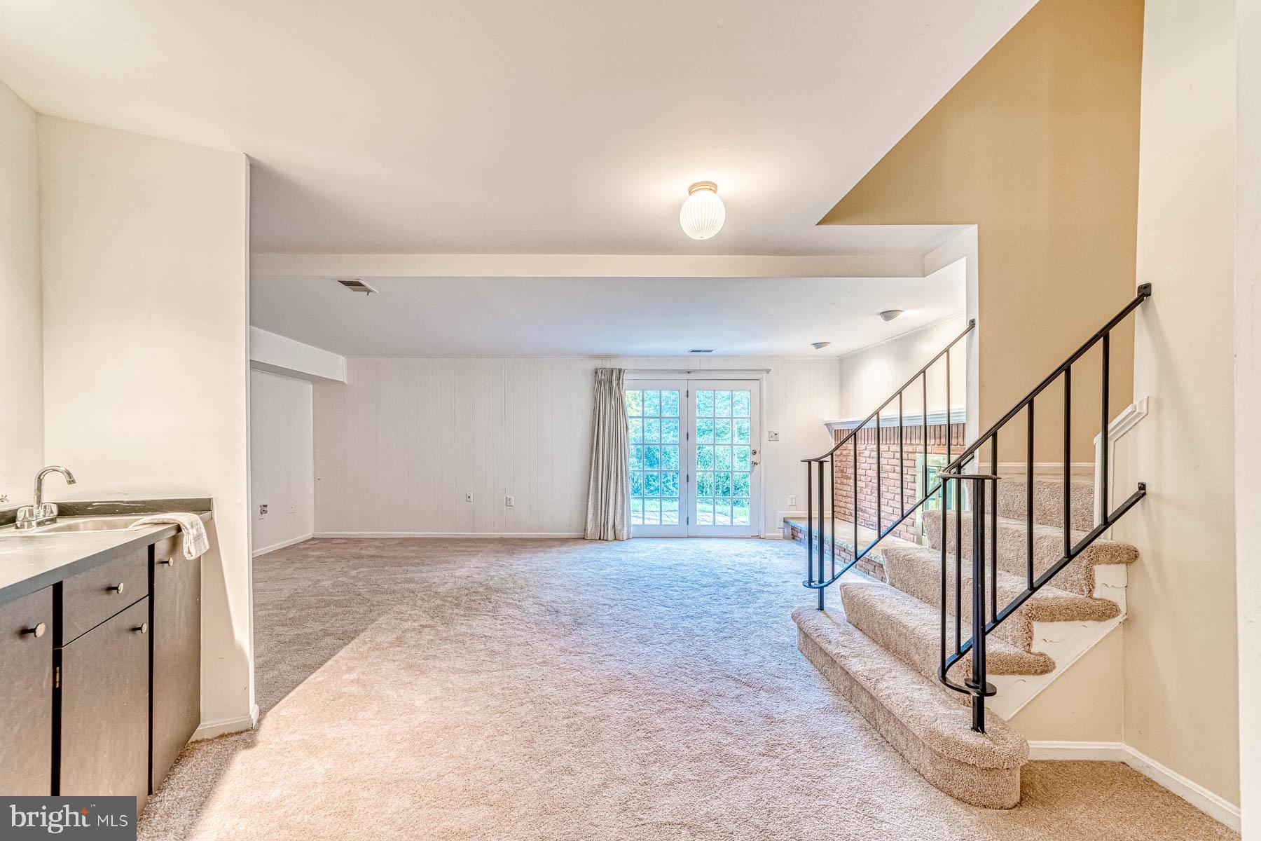 6657 Summer Grape Court Springfield, VA 22152 - Photo 25 of 40 Large Rec Room with Wet Bar