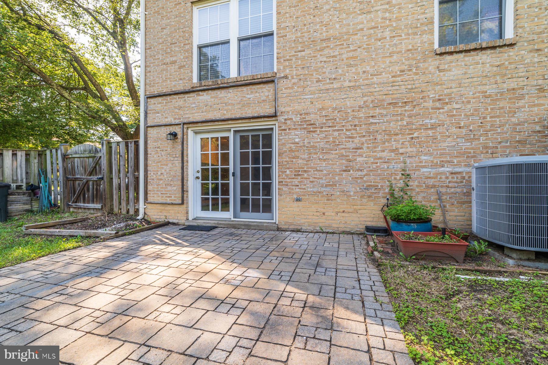 6657 Summer Grape Court Springfield, VA 22152 - Photo 33 of 40 Rear Patio